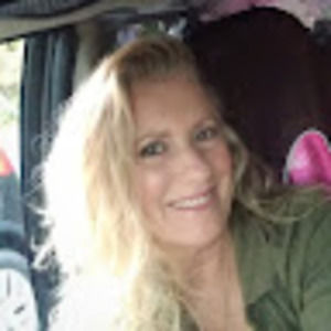 Meet your Posher, Leann